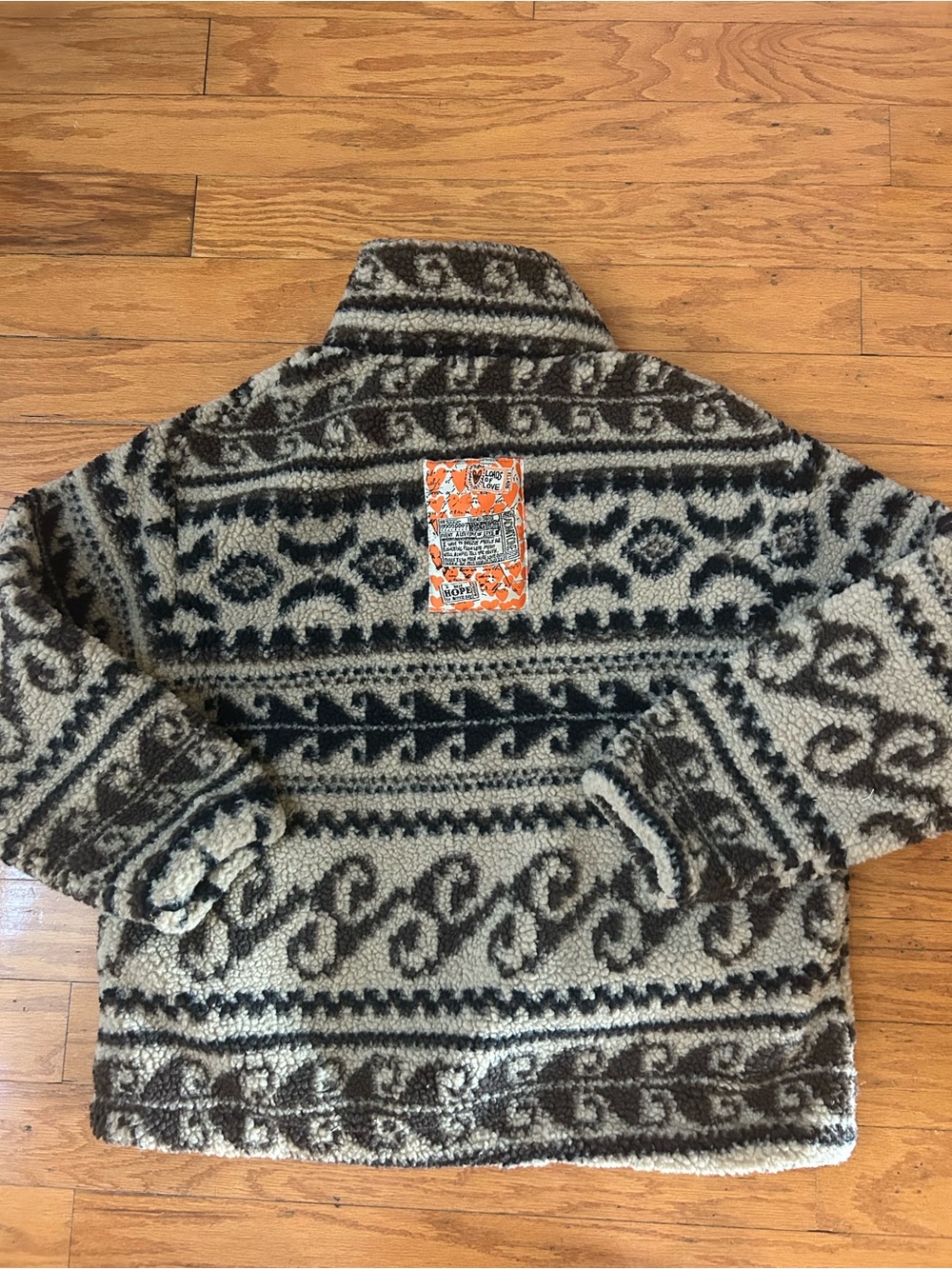 Cozy Patterned Sherpa Jacket in Brown & Cream - Picture 8 of 9